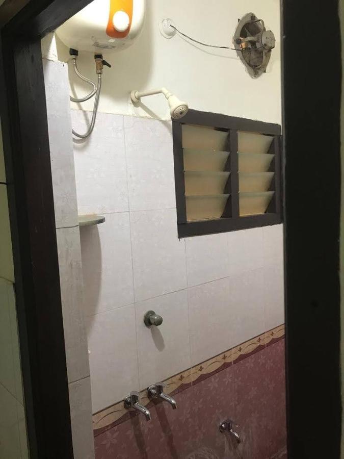 Iswarya Illam Apartment Chidambaram Luaran gambar