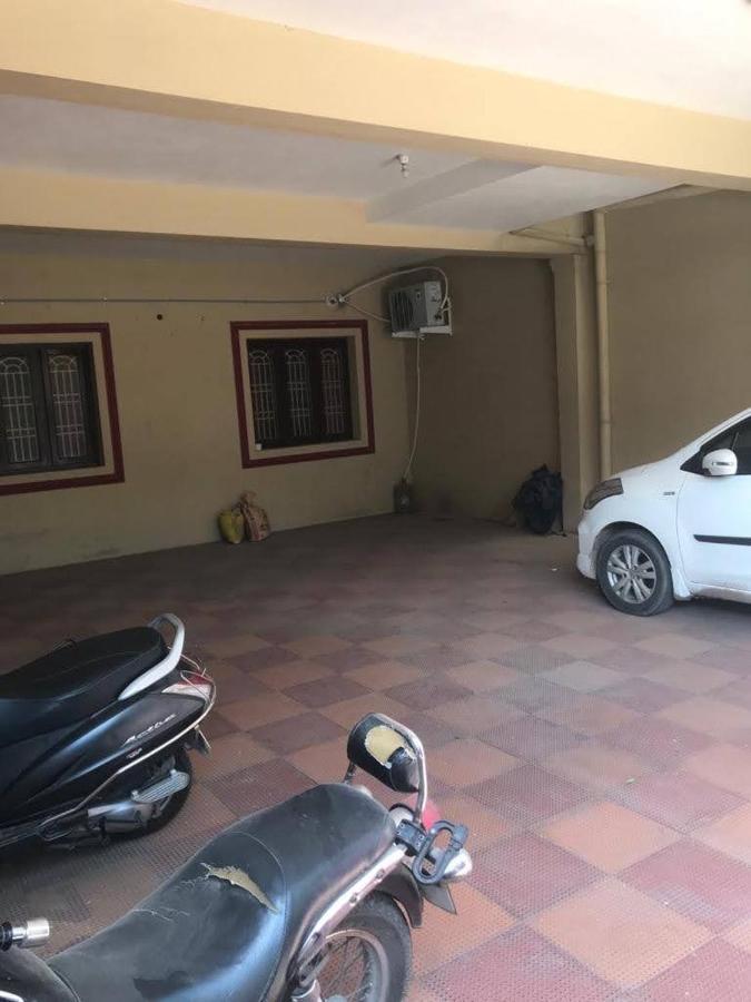 Iswarya Illam Apartment Chidambaram Luaran gambar